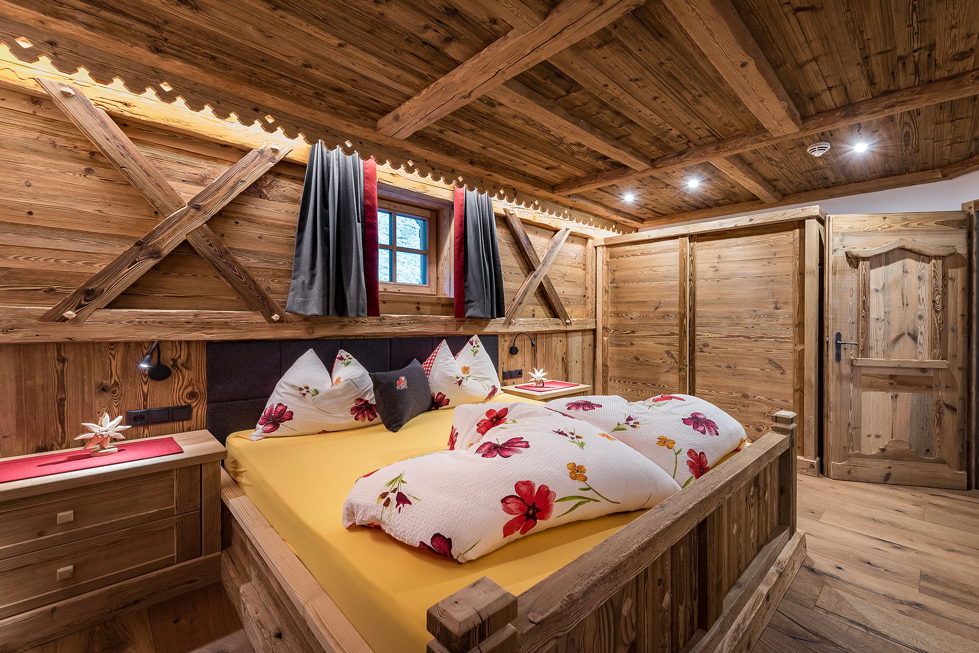 Wohnbereich im Almchalet Bergromantik